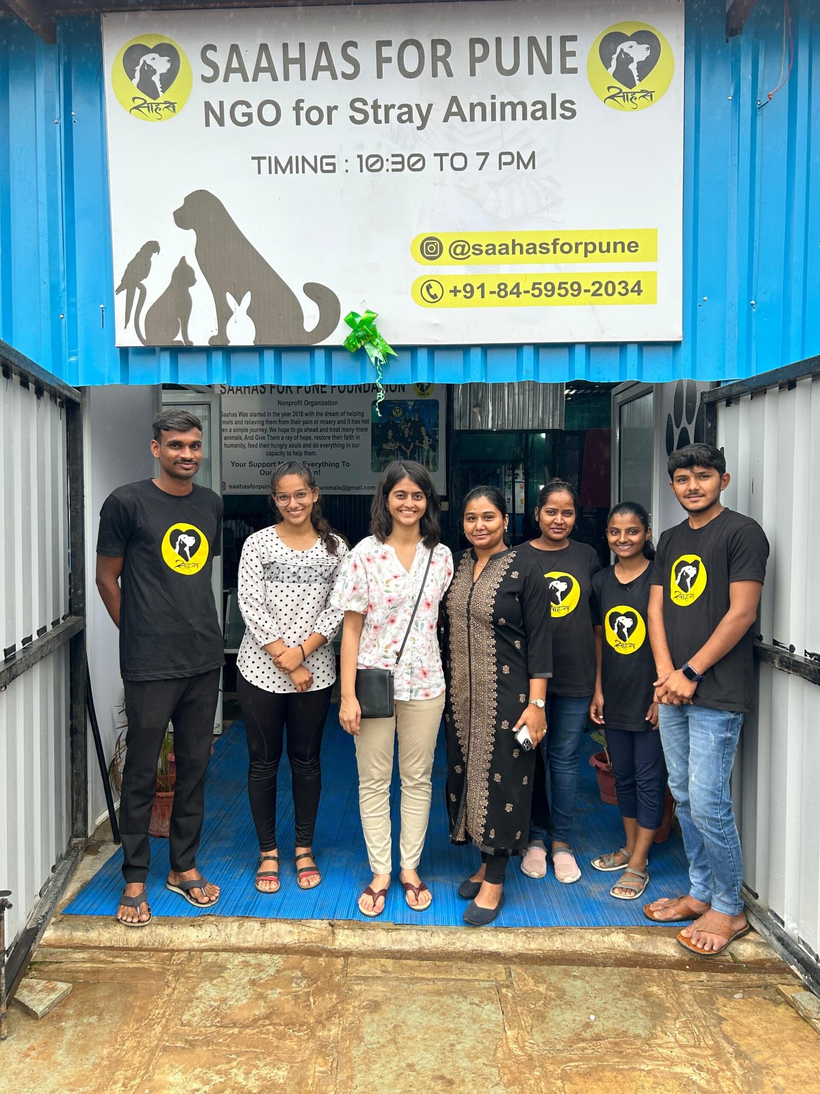 The full Saahas team